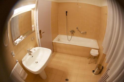 Hotel Milano Pistoia Dış mekan fotoğraf