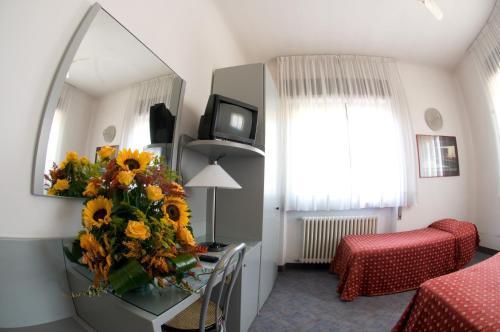 Hotel Milano Pistoia Dış mekan fotoğraf